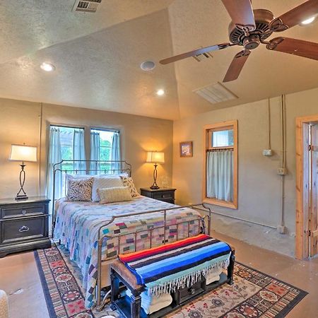 Enchanting Hilltop Cottage In Medicine Park! Exterior foto